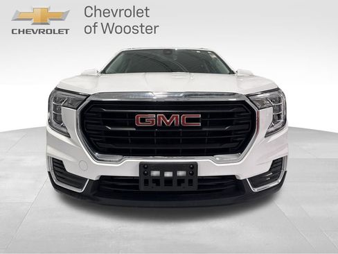 Used 2023 GMC Terrain SLE w/ Driver Convenience Package image 8