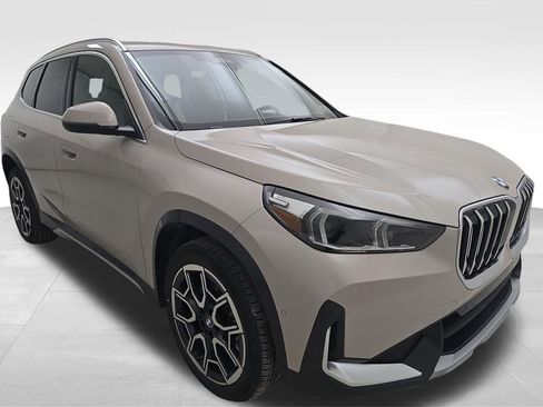 New 2026 BMW X1 xDrive28i w/ Convenience Package AWD/4WD image 2