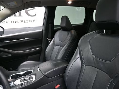 Used 2023 INFINITI QX60 Pure AWD/4WD image 16