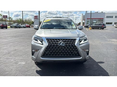 Used 2023 Lexus GX 460 Premium w/ Premium Package AWD/4WD image 2