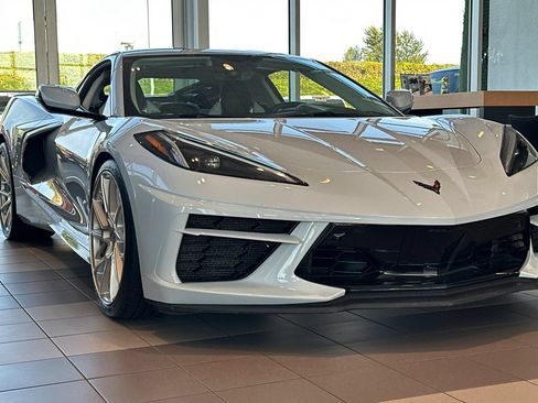 Used 2020 Chevrolet Corvette Stingray Premium Cpe w/ 3LT Preferred Equipment Group RWD image 2