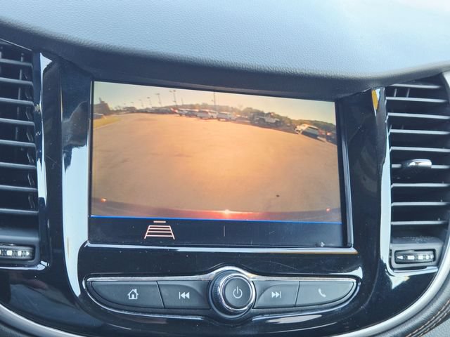 Used 2021 Chevrolet Trax LT w/ LT Convenience Package FWD image 22