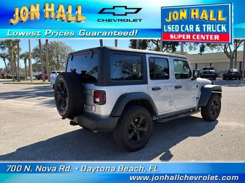 Used 2022 Jeep Wrangler Unlimited Sport image 12