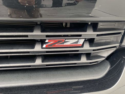 Used 2020 Chevrolet Silverado 1500 LT Trail Boss image 13