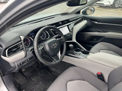 Used 2020 Toyota Camry LE image 24