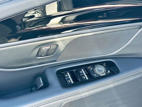 New 2026 Lincoln Nautilus Premier image 21