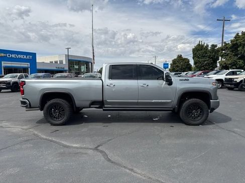 Used 2026 Chevrolet Silverado 3500 High Country w/ Technology Package AWD/4WD image 8