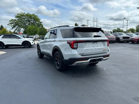 New 2027 Ford Explorer Tremor w/ Sun And Sound Package AWD/4WD image 8