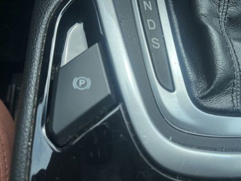 Used 2015 Ford Edge Titanium w/ Equipment Group 301A FWD image 18
