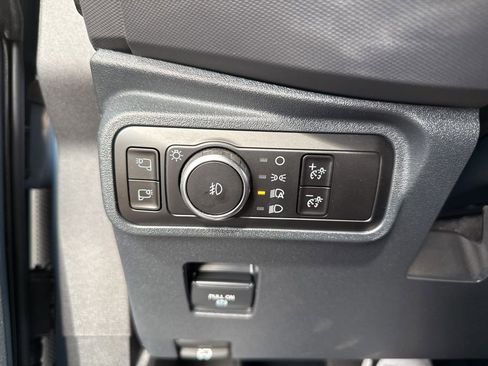 Used 2024 Ford Bronco Badlands image 35