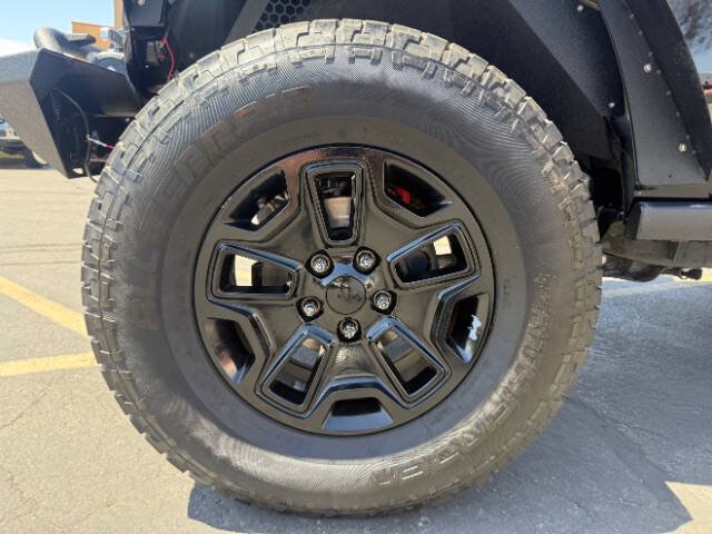Used 2016 Jeep Wrangler Sport AWD/4WD image 16