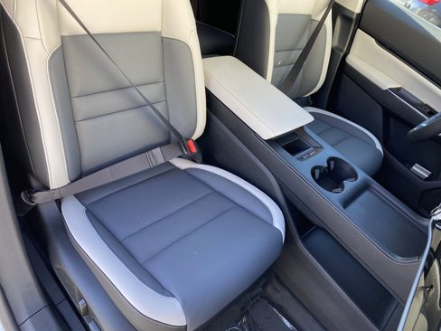 New 2026 Honda Prologue Touring image 8