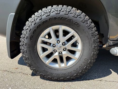 Used 2015 Nissan Xterra S w/ Value Package AWD/4WD image 9