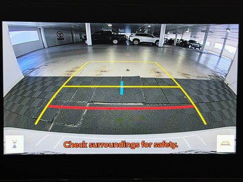 Used 2026 Toyota Camry SE w/ Convenience Package FWD image 34
