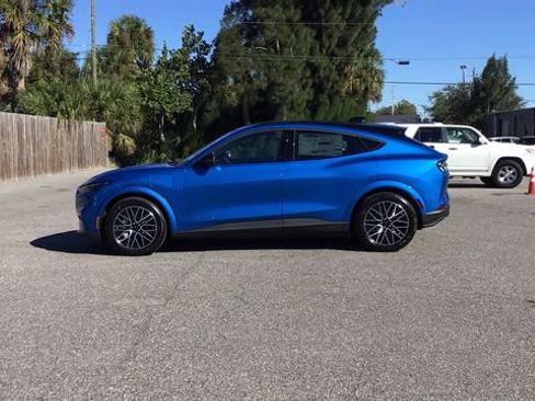 New 2025 Ford Mustang Mach-E Premium image 8