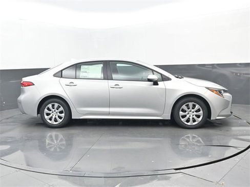 New 2026 Toyota Corolla LE image 2