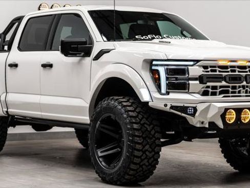 Used 2024 Ford F150 Lariat w/ FX4 Off-Road Package image 5