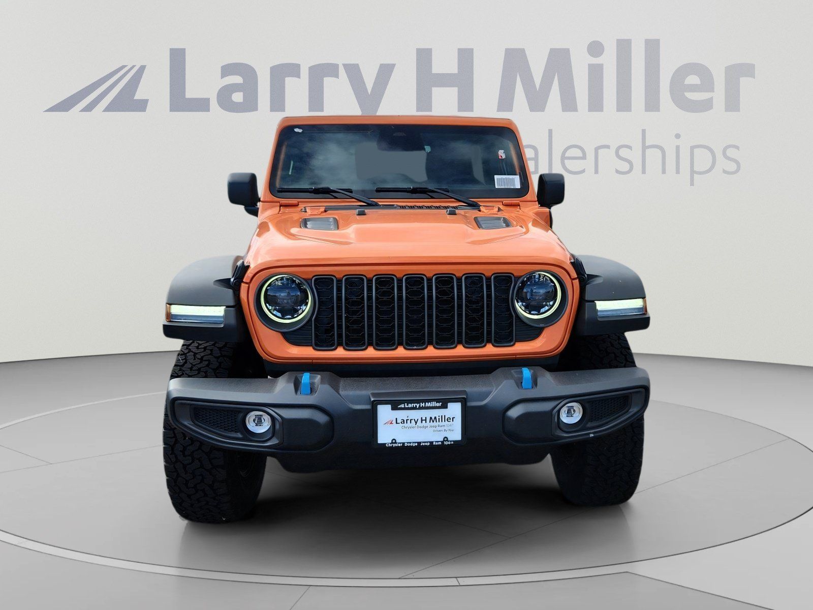 New 2025 Jeep Wrangler Unlimited Rubicon 4xe w/ Convenience Group AWD/4WD image 9