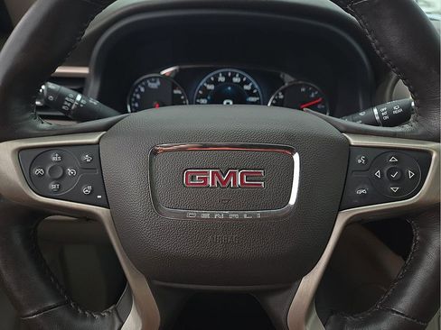 Used 2017 GMC Acadia Denali w/ Technology Package image 20