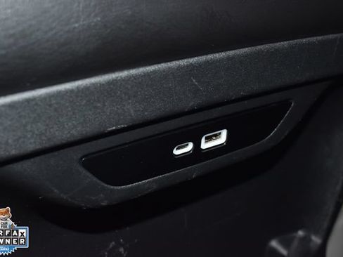 Certified 2024 Chrysler Pacifica Touring-L FWD image 29