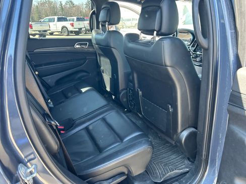 Used 2021 Jeep Grand Cherokee Limited w/ Trailer Tow Group IV AWD/4WD image 18