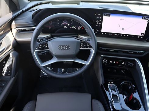 New 2025 Audi Q5 Premium Plus image 15
