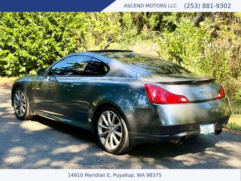 Used 2010 INFINITI G37 Sport w/ Navigation Pkg RWD image 3