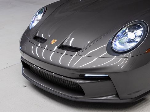 Certified 2022 Porsche 911 GT3 RWD image 34