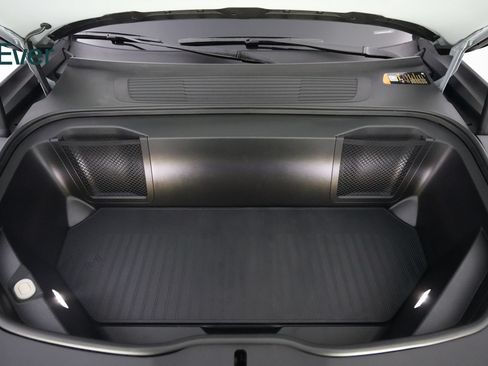 Used 2025 Rivian R1S Adventure AWD/4WD image 27