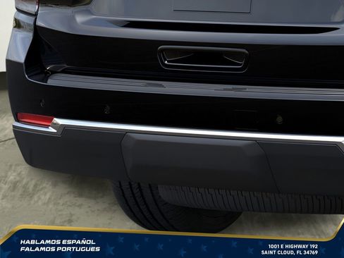 New 2026 Chevrolet Suburban LS RWD image 24