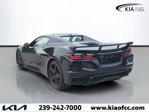 Used 2025 Chevrolet Corvette Stingray Preferred Conv w/ Z51 Performance Package RWD image 4