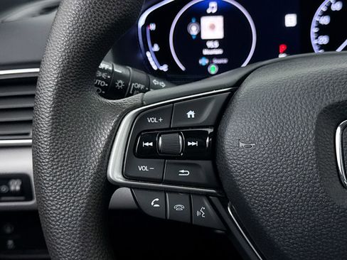 Used 2018 Honda Accord EX image 31