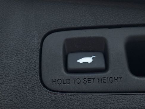 Used 2018 Honda CR-V Touring image 30