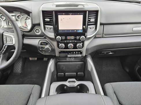 New 2026 RAM 1500 4x4 Crew Cab image 14