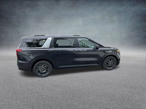 New 2026 Kia Carnival EX image 25