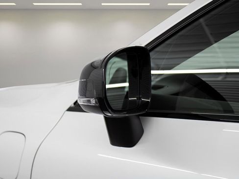 New 2024 Volvo XC60 T8 Plus w/ Protection Package Premier image 10