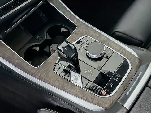 Used 2020 BMW X5 M50i w/ Premium Package AWD/4WD image 17