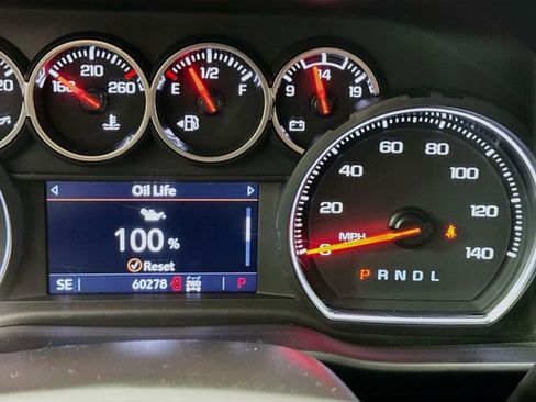 Used 2022 Chevrolet Silverado 1500 RST image 12