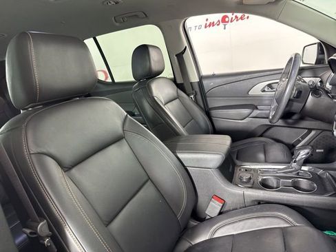 Used 2021 Chevrolet Traverse RS image 16
