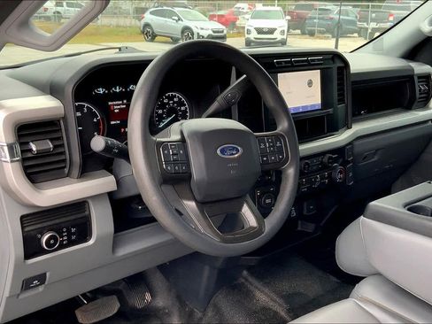 Used 2023 Ford F550 4x4 Crew Cab Super Duty image 17