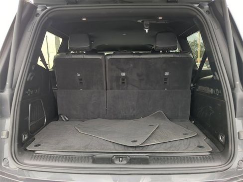 Used 2024 Jeep Wagoneer Series II image 12