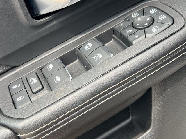 Used 2026 RAM 2500 Laramie w/ Sport Appearance Package AWD/4WD image 19