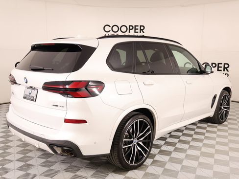 Used 2024 BMW X5 xDrive40i w/ M Sport Package AWD/4WD image 22
