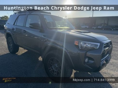 Used 2020 Toyota 4Runner Limited image 3