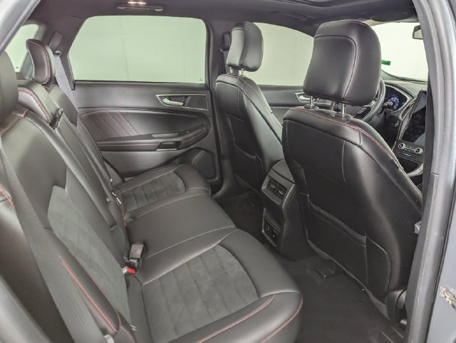 Used 2021 Ford Edge ST-Line AWD/4WD image 20