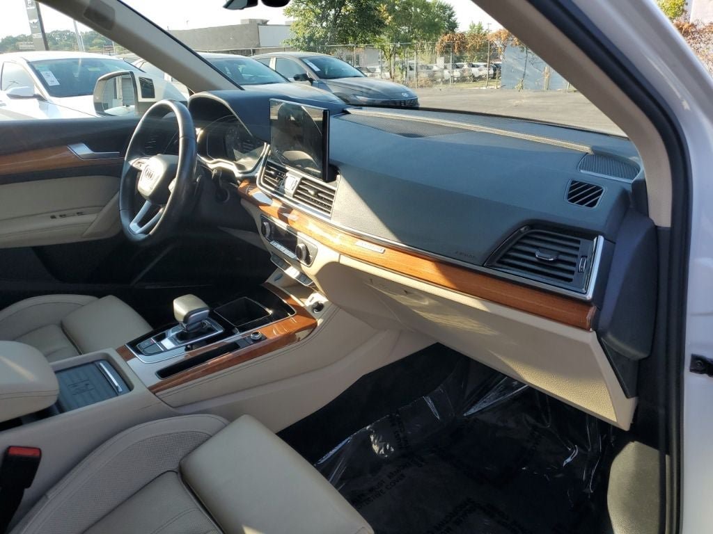 Used 2021 Audi Q5 Prestige w/ Prestige Package AWD/4WD image 40