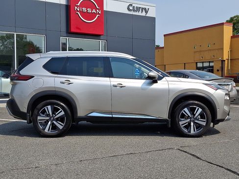 Certified 2023 Nissan Rogue Platinum w/ Platinum Premium Package AWD/4WD image 8