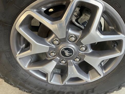 Certified 2025 Ford Bronco Badlands AWD/4WD image 10