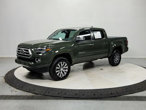 Used 2021 Toyota Tacoma Limited AWD/4WD image 4