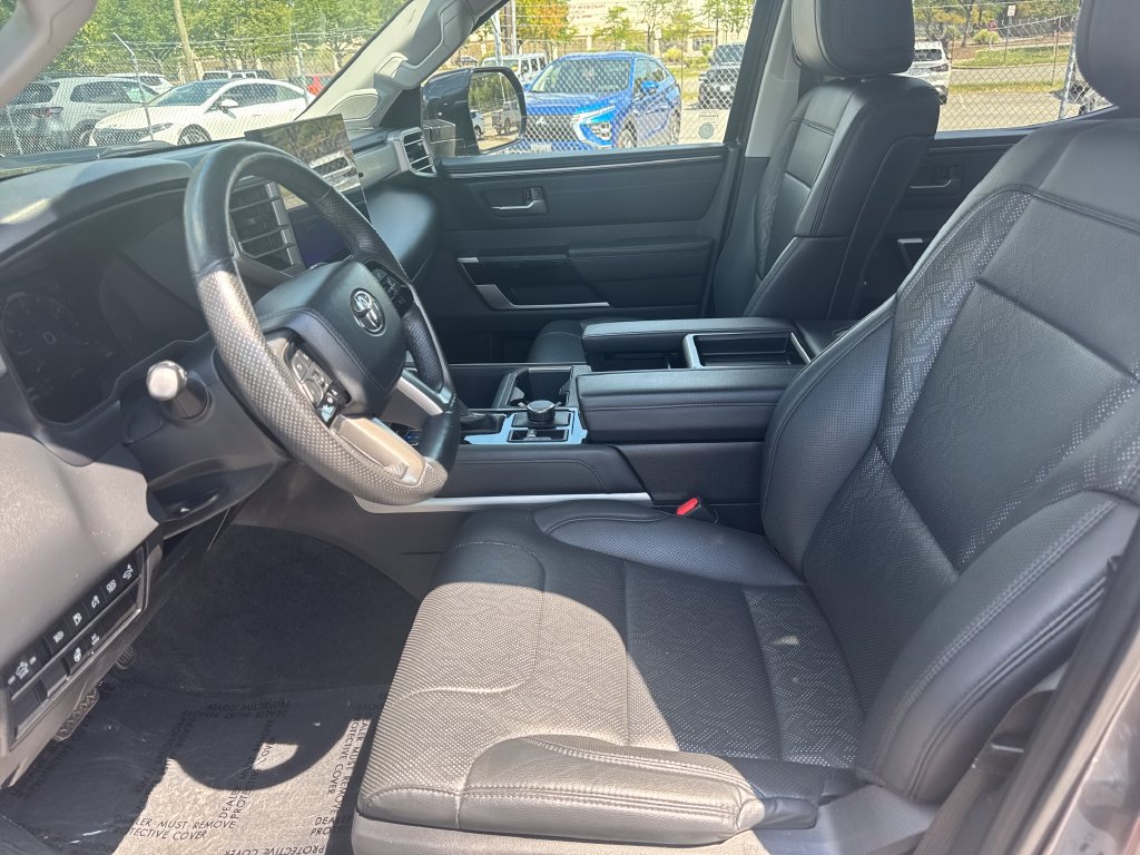Used 2024 Toyota Tundra Limited AWD/4WD image 23